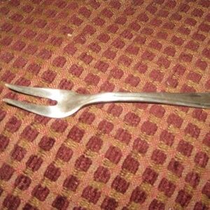 𝅺Vintage Meriden Silverplate Co Hors D'oeuvres Fork